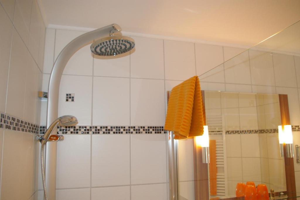 Hotel Heissinger Бад-Бернек  Номер фото
