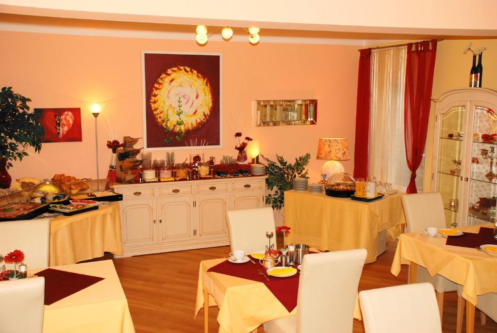 Hotel Heissinger Бад-Бернек  Номер фото